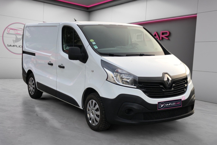RENAULT TRAFIC FOURGON