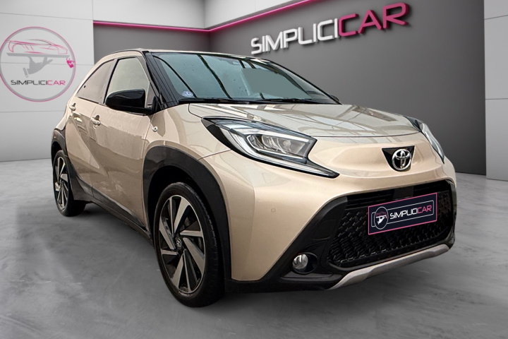 TOYOTA AYGO X