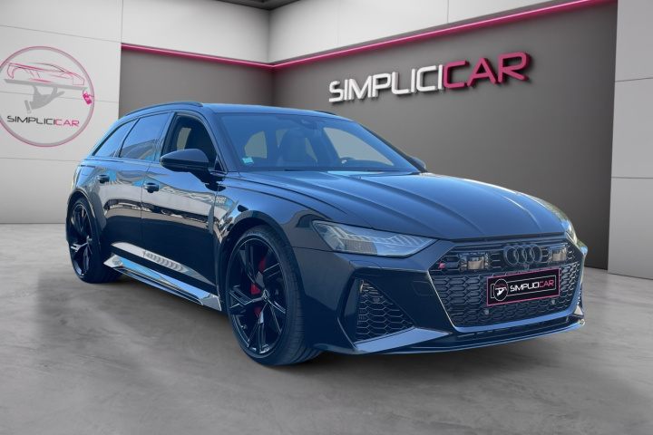 AUDI RS6 (C8)